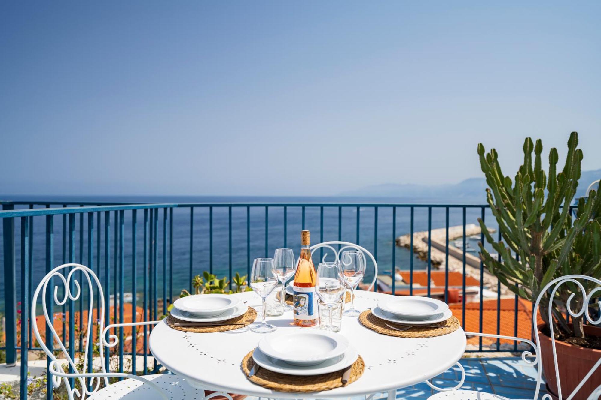 Seaview House Cala Gonone Apartman Kültér fotó